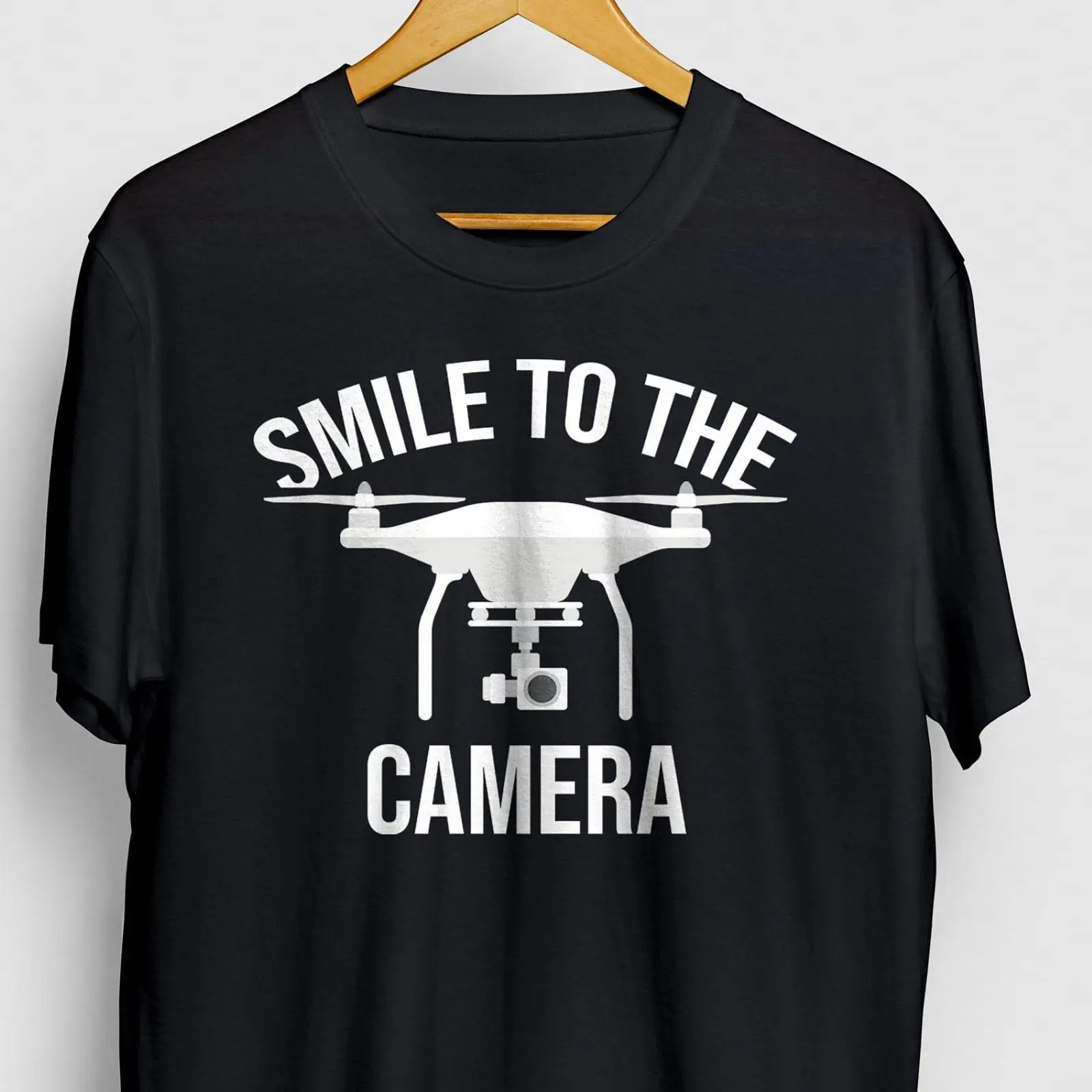 Vintage Fashion Photography - Kameraya Gülümsemek Drone Pilot Tişörtü Hava